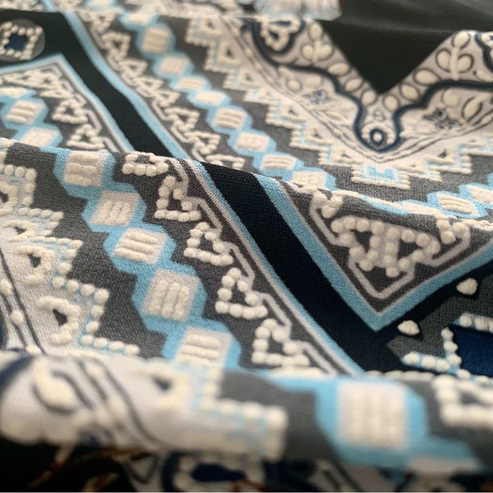 EST 1946 blouse - Picture 7 of 10